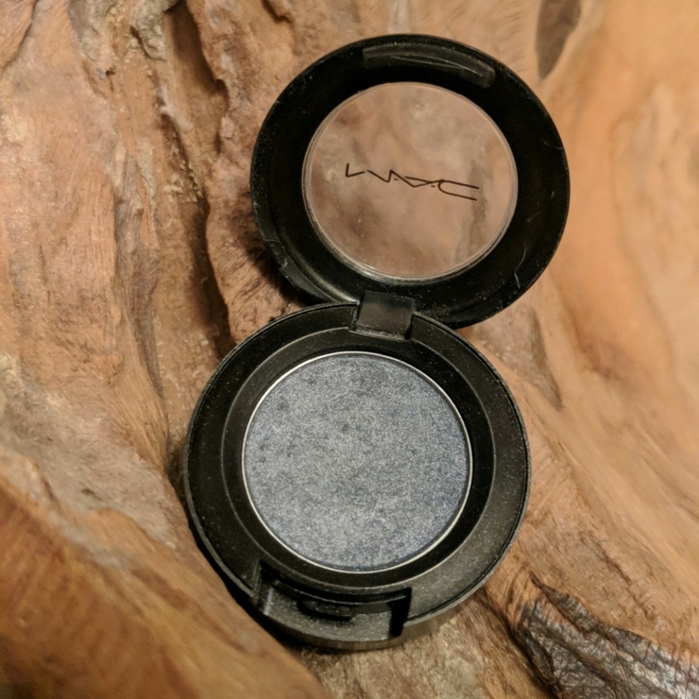 MAC Love Lace Eye Shadow